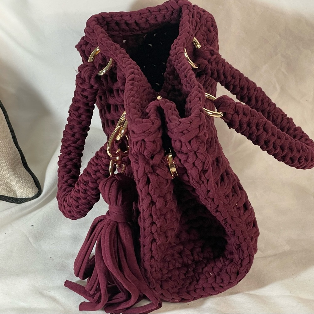 Handmade honeycomb pattern handbag - Picture 7 of 11